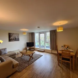  Apartment Centre United Kingdom