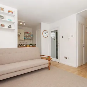 Apartment Centre Haven United Kingdom